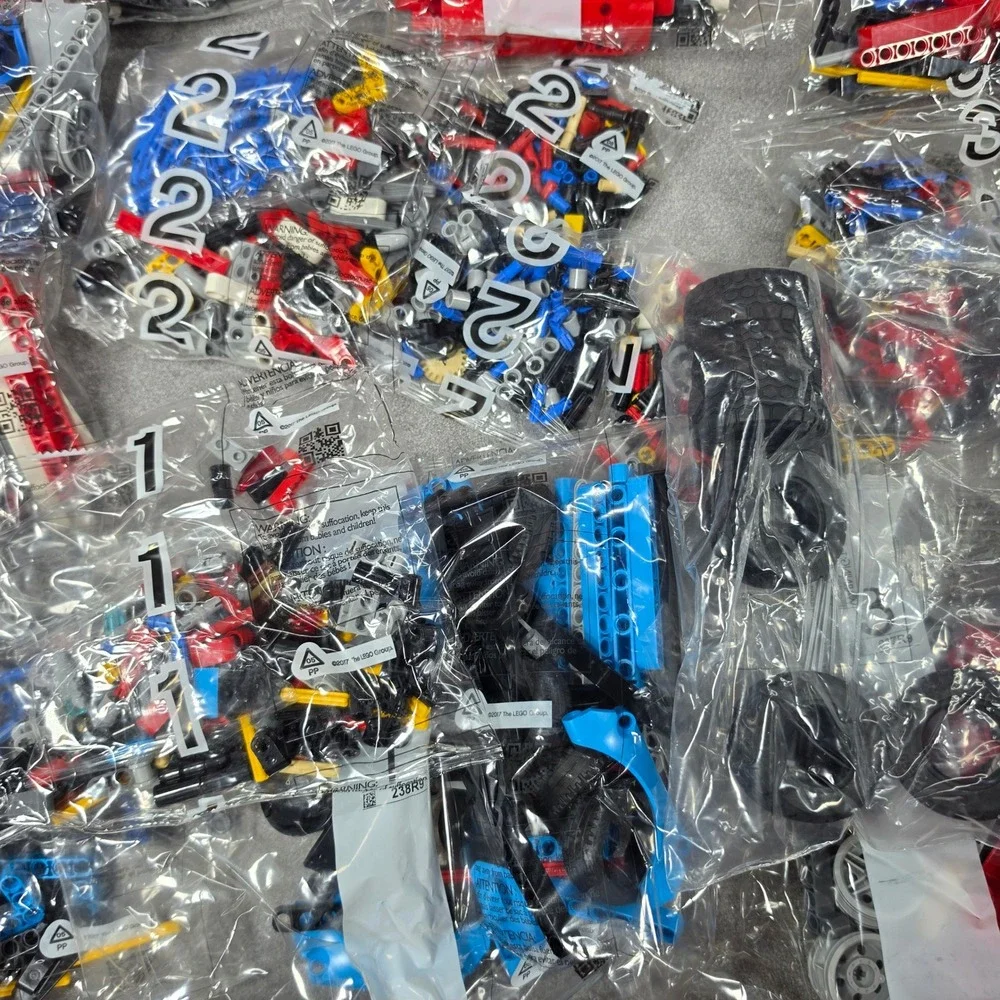 LEGO Technic Car Transporter 42098 Kids New 2-in-1 2493 Pcs 42098